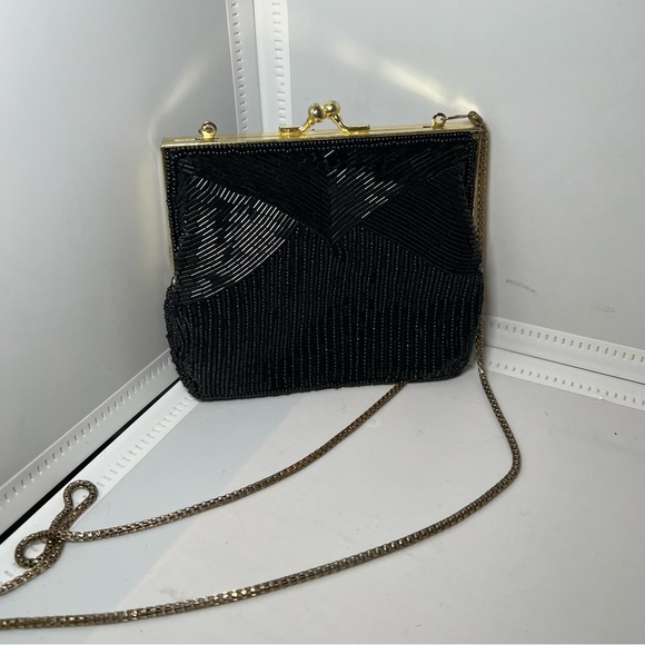 Magid Handbags - Vintage Magid Beaded Black Evening Bag / Purse hand made in Macau Kiss lock